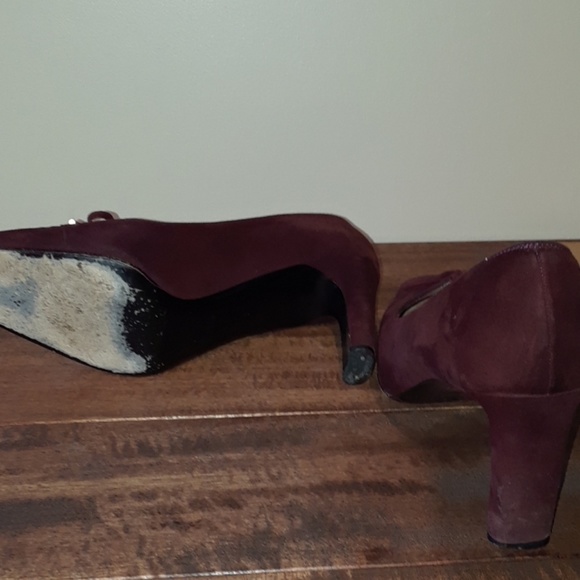 St John Burgundy wine Velvet 2 1/4" Heels - Picture 6 of 8
